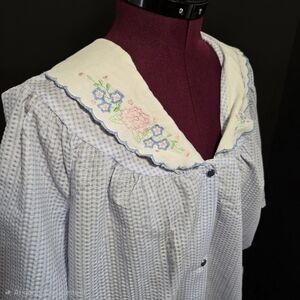 DreamCrest Seersucker Floral Embroidered Collar House Dress Blue White Check 1X